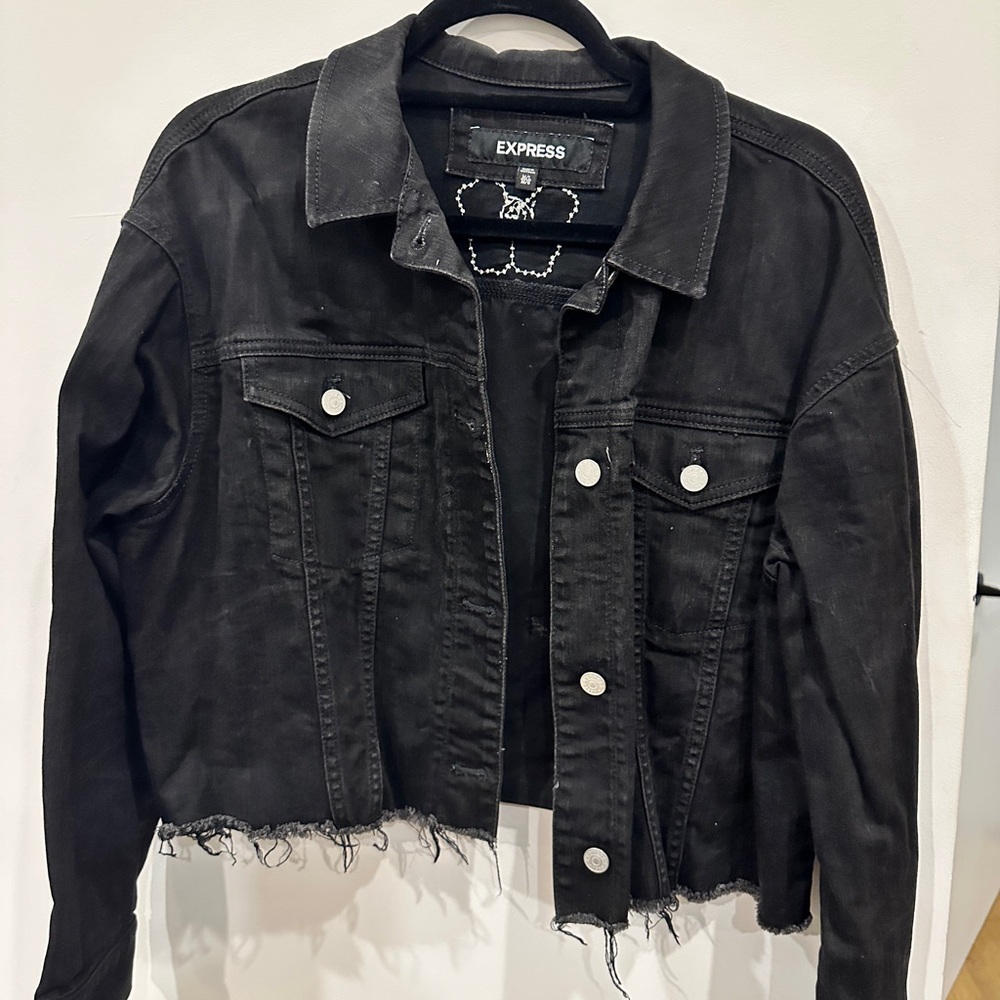 Express Black Distressed Raw-Hem Cropped Denim Jacket